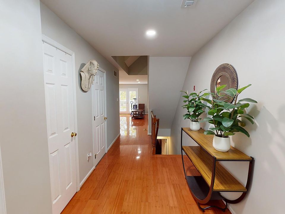 Entry Foyer
