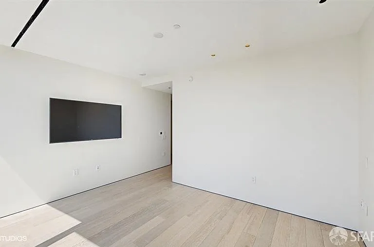181 Fremont St #58D — Photo 21