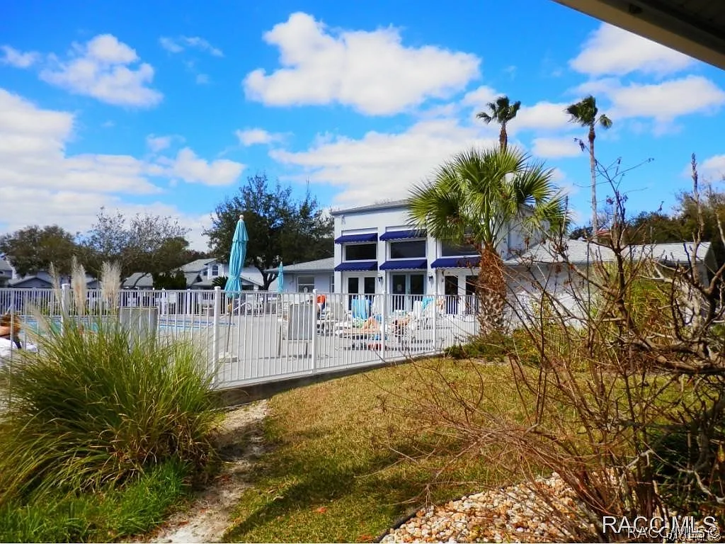 Pelican Cove — Photo 3