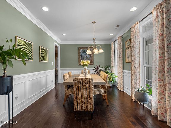 4th image of 125 Chadwick Court