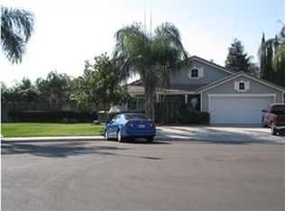 6425 Green Garden Dr, Bakersfield, CA 93313