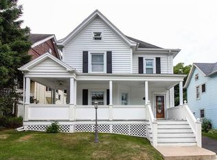 55 Maple St, Walden, NY 12586