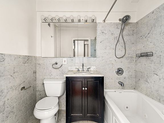 5th image of 433 W 34th St APT 4