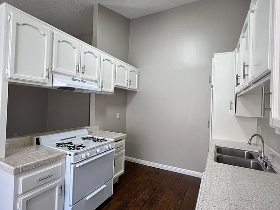 5th image of 137 N Orange Ave #Fc168838a