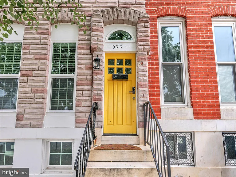 555 Presstman St — Photo 3