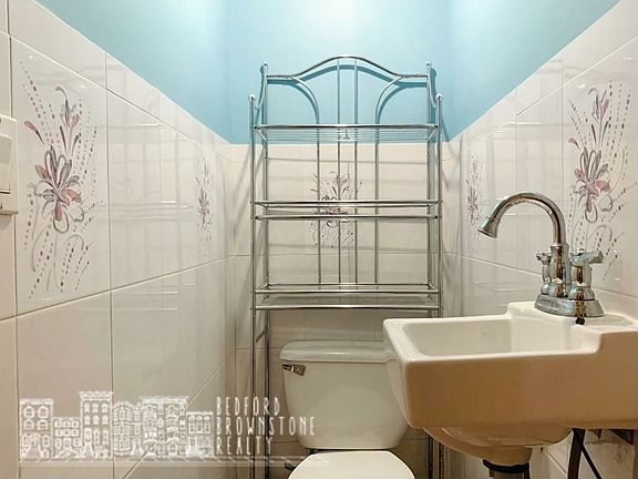 2nd image of 1237 Bedford Ave #2