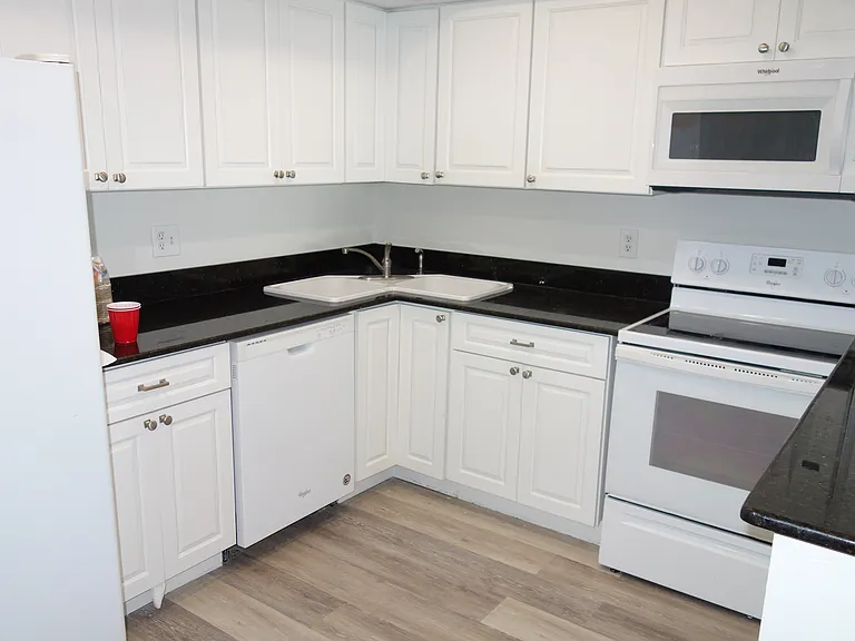 851 Bayway Blvd #905 — Photo 45