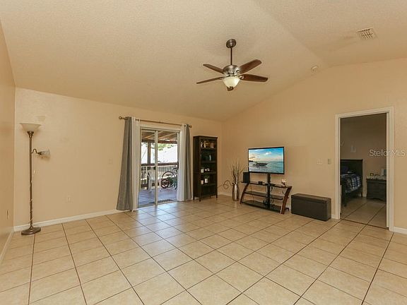 4th image of 436 Albatross Ct