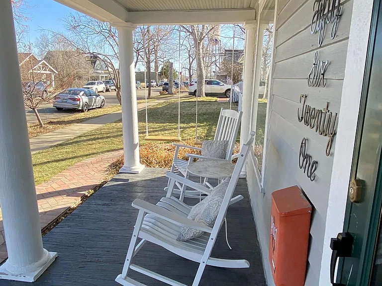 5621 Yarrow St — Photo 2