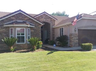 2882 Poe Ave, Clovis, CA 93611