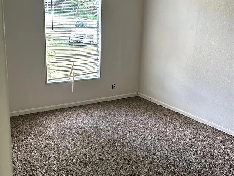 15710 Cypress Garden Dr — Photo 11