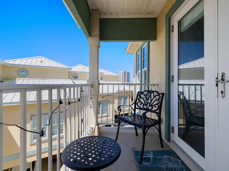 3rd Floor Balcony