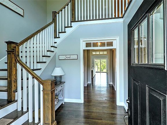 5th image of 1 Westfarm Rd