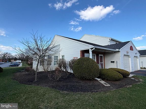 2nd image of 4713B Charles Rd