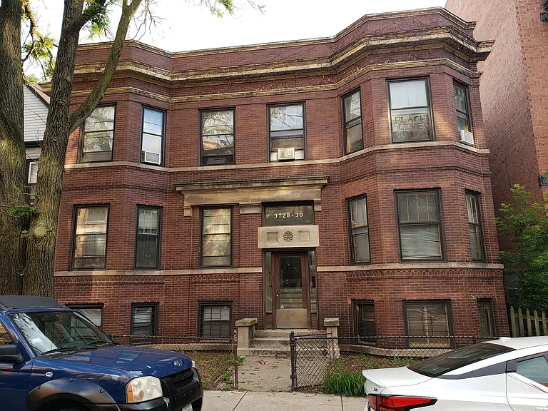 N Wilton Ave — Photo 1