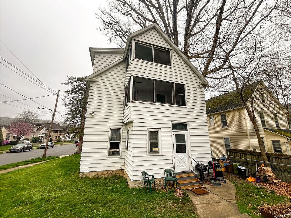 2nd image of 27 Duane Ave