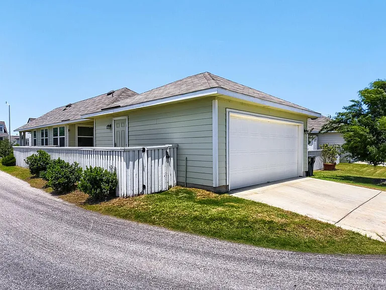 1310 Goforth Rd — Photo 24