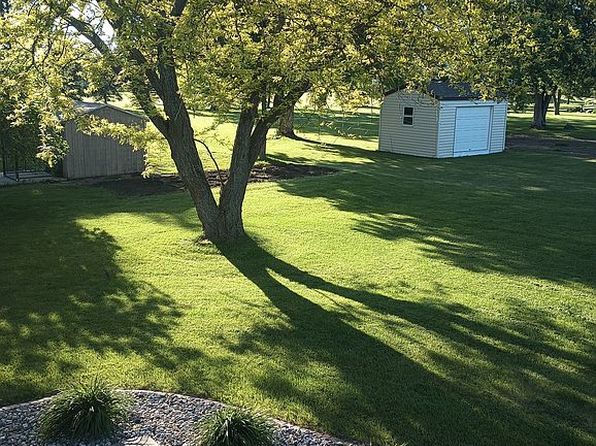 133 35th St S, Brookings, SD 57006