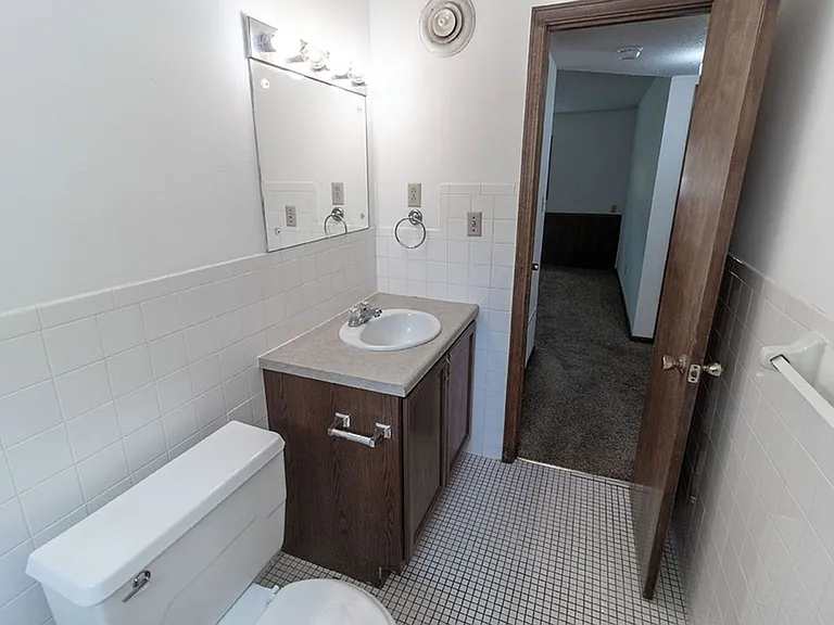 2932 Leeway Dr #C — Photo 14