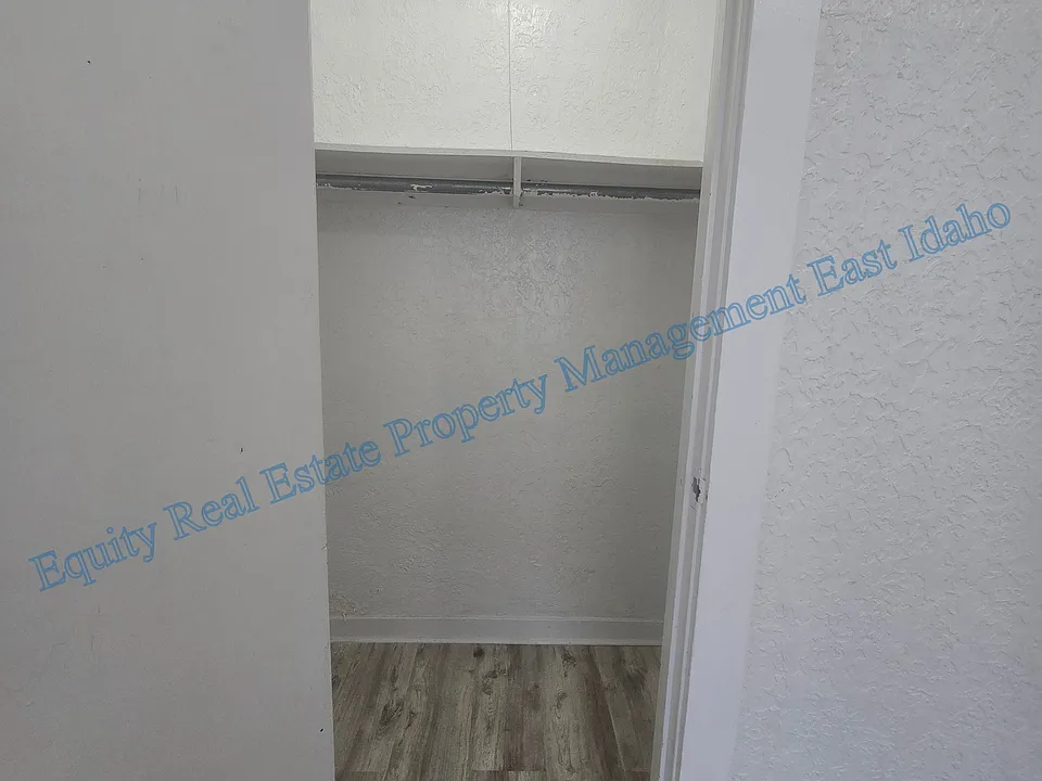 225 W Bridger St #7