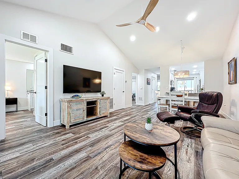 7 1407 Pine Lake Drive Bld C — Photo 32