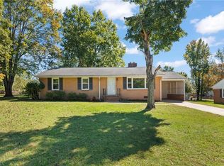 301 Homewood Ln, Lexington, NC 27295