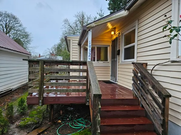 reie01*, 1932 Chemeketa St NE #1/2, Salem, OR 97301