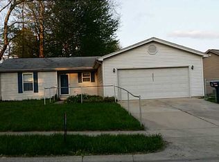 5011 Finchbrook Dr, Columbus, IN 47201
