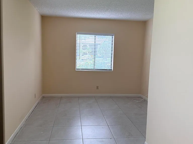 507 Shady Pine Way #D1 — Photo 6