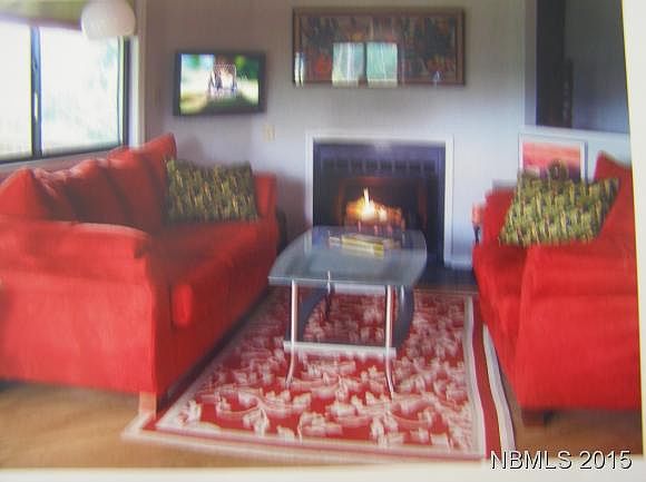 2nd image of 1013 Pirate Cove Cir