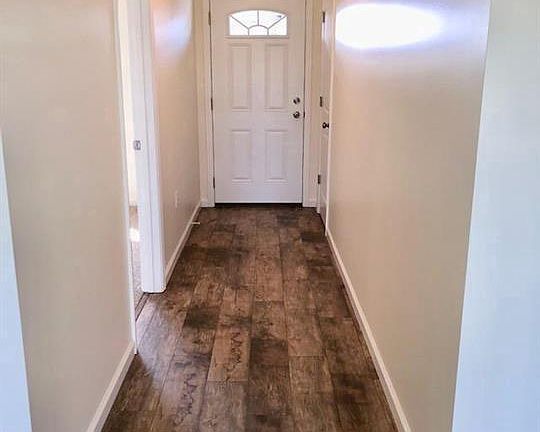 2nd image of 3719 Oakley Ln