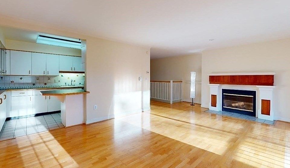 114 Milton St Dedham, MA, 02026 Apartments for Rent Zillow