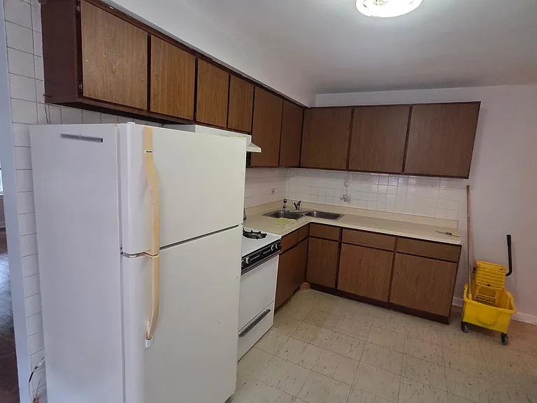 4906 Hull St #2E — Photo 4