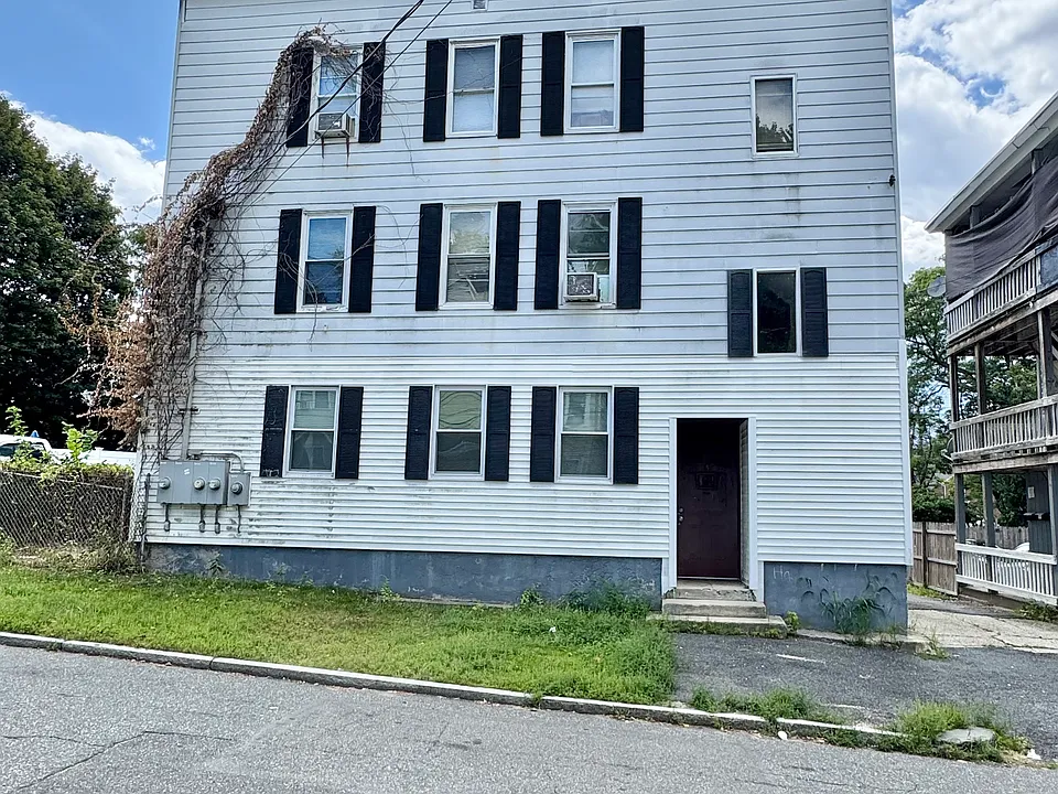 9 Montcalm St #1