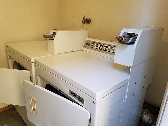 3rd image of 2300 G St APT 7