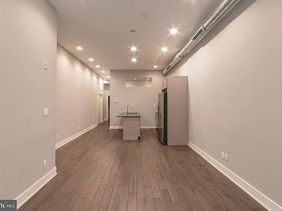 4th image of 135 N 3rd St Unit 5C