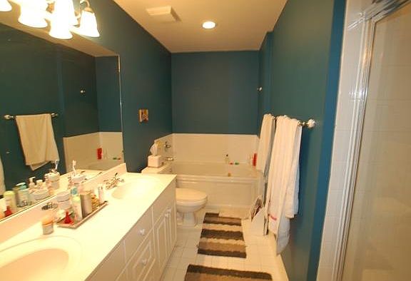 5th image of 1279 NE 105th St #Townhouse 16
