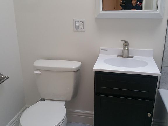 4th image of 262 12th Ave APT 5