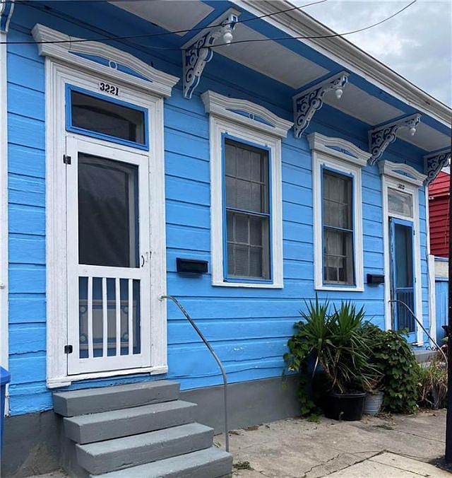 1st image of 3221 Dauphine St #3221
