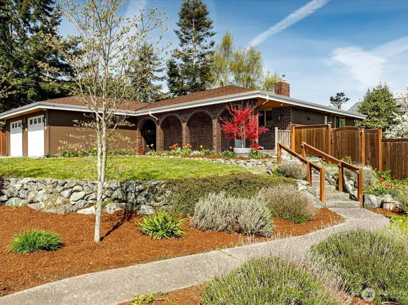 560 SW 6th Avenue, Oak Harbor, WA 98277