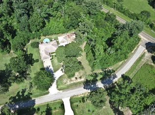 100 Riffe Rd, Shepherd, TX 77371