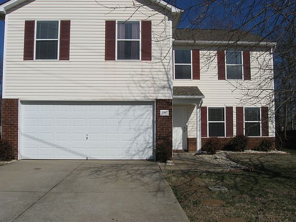 3rd image of 2767 Sutherland Dr
