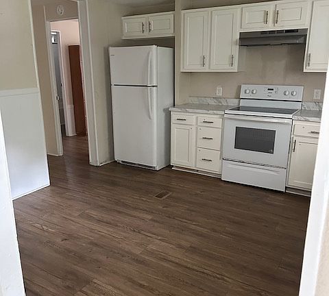 4th image of 112 Dogwood Dr
