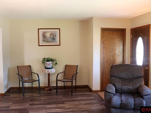 3rd image of 1011 12th St N