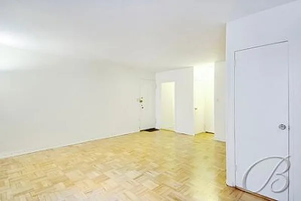 Sold by Bellmarc Realty | media 9