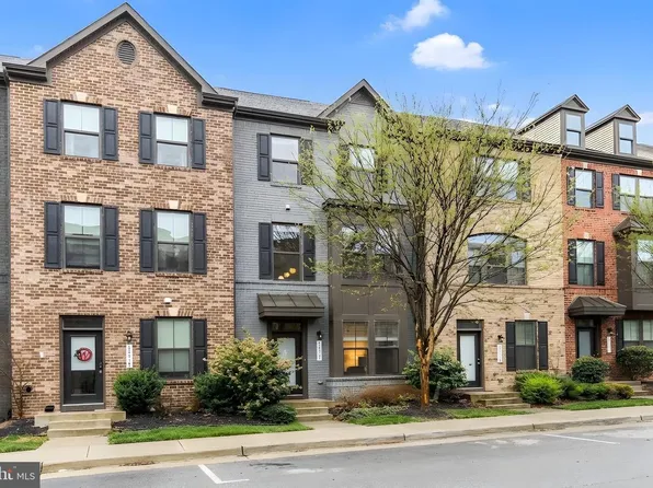 22317 Seabring Ter, Ashburn, VA 20148