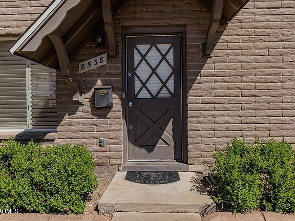 3rd image of 8538 E MCDONALD Drive