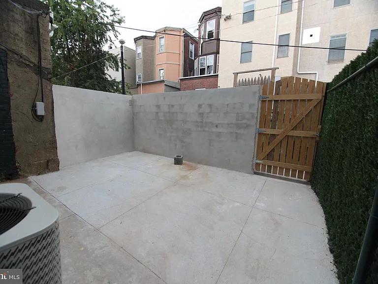 1852 N Willington St #1 — Photo 27