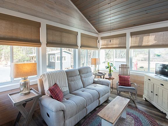 4th image of 3540 Rose Creek Rd