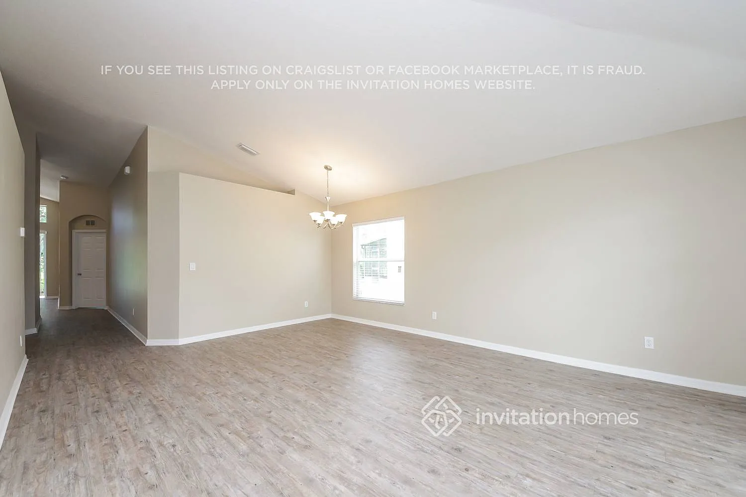 745 Sedgewood Cir Melbourne, FL 32904 — Photo 2